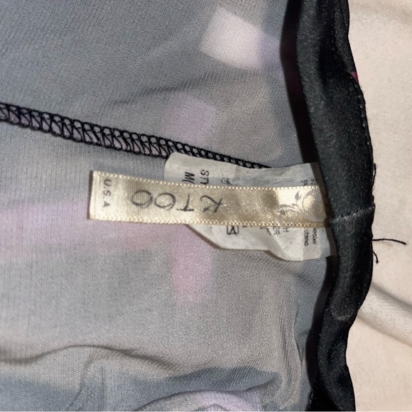 Sale! 4 for $20! Galaxy & cross leggings - Picture 5 of 7